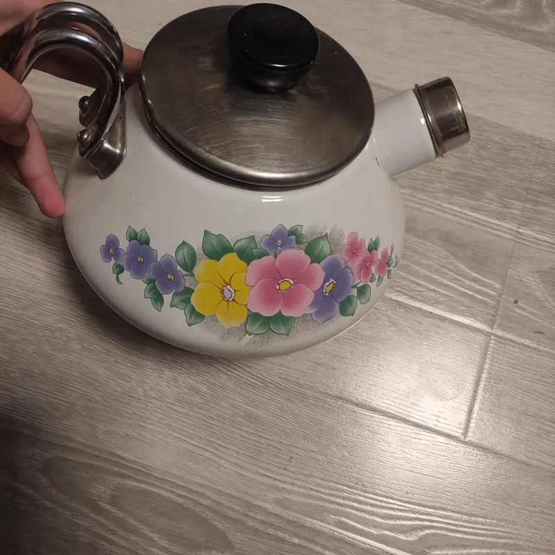 Чайник эмалированный, советский