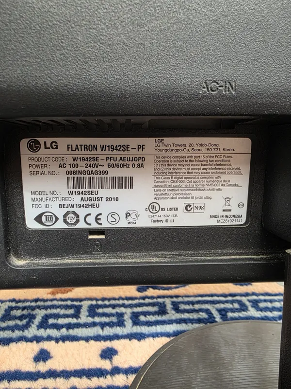 LG Монитор на компьютер 3