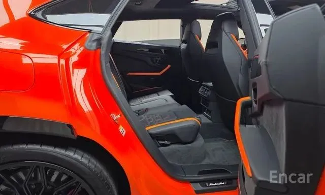 Lamborghini Urus SE — фото 4