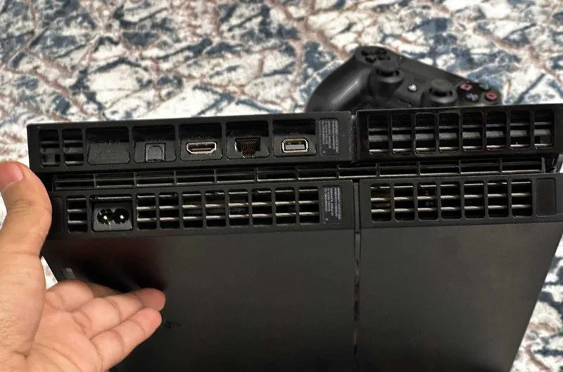 PlayStation 4 Fat 3 PlayStation 4 Fat 3