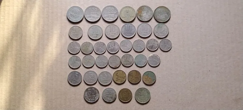 Продаётся монета Узбекистан