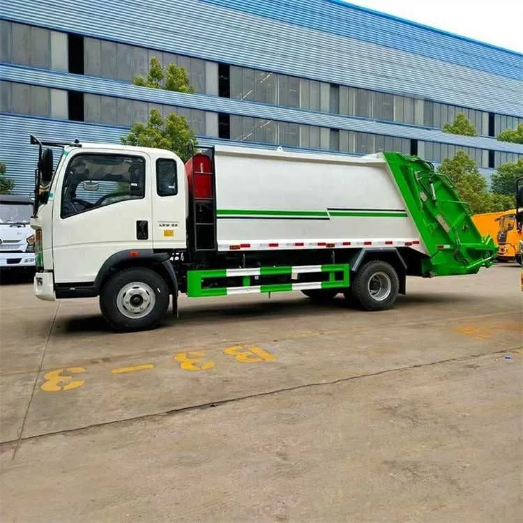 Мусоровоз HOWO 4×2, 6 м³ (прессующий). Доставка 30 дней — фото 1