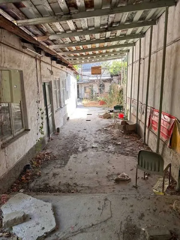 Парк Тельмана ор-р Асака махалля Фасад 10,3м Участок 2,6сот 4ком 70м2 — фото 2
