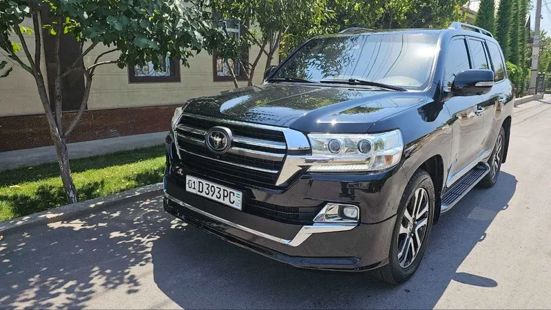Toyota Land Cruiser 200 2 Toyota Land Cruiser 200 2