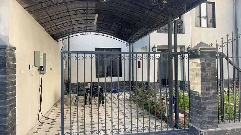Сдаётся Евродом возле 4 роддома, можно под офис элегантный Лофт — фото 1