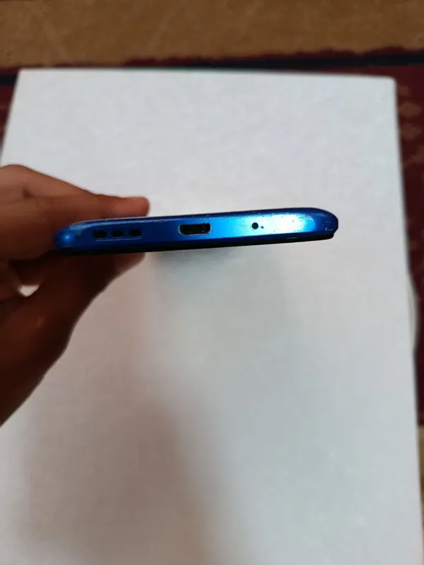 Redmi 9c, без дефектов, хорошо использовался, коробка есть 4