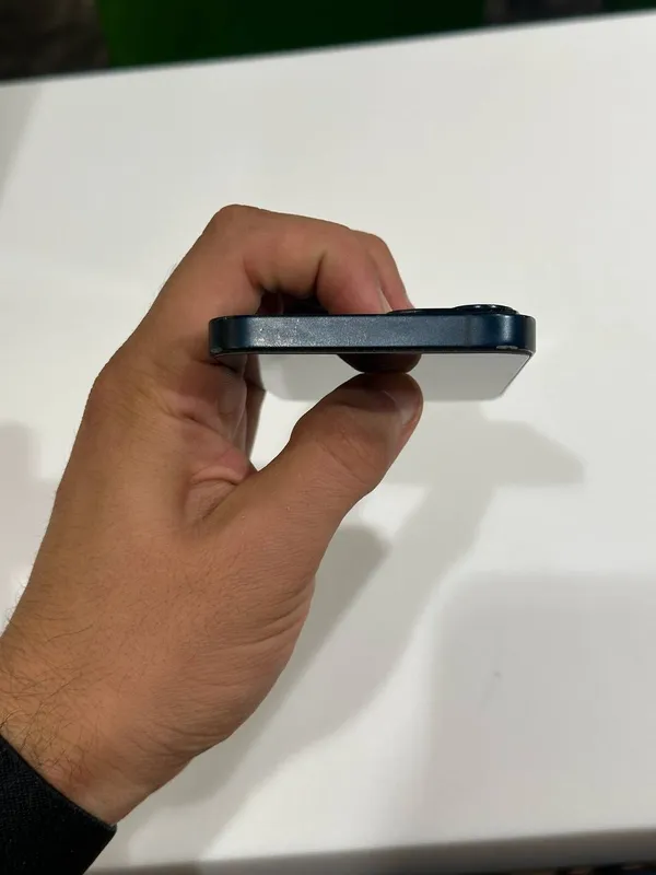 iPhone 13 • 128GB • Dark Blue 3