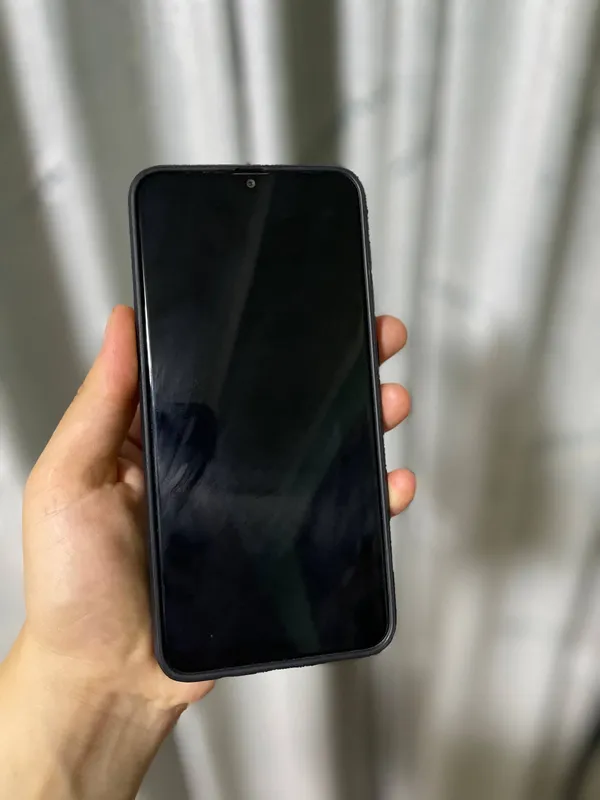 Samsung Galaxy A20 telefon sotiladi xolati ideal 1