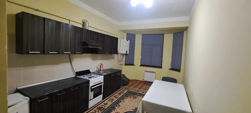 Qarshi shahri, Kola magazin oldida 2xonali, 3 qavatdan. IJARA 3 Qarshi shahri, Kola magazin oldida 2xonali, 3 qavatdan. IJARA 3