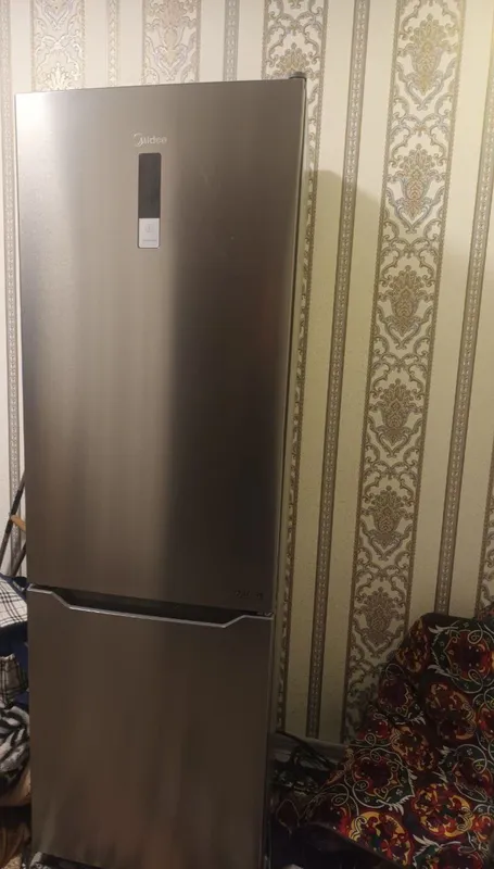 Midea xolodilnik sotiladi