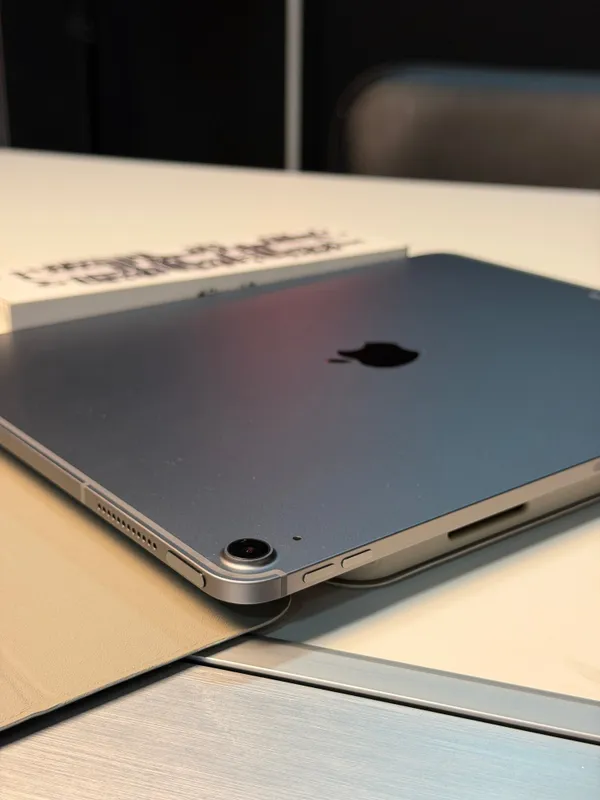 iPad Air 13 M3 Cellular 128GB + чехол и стекло ESR в подарок — фото 6