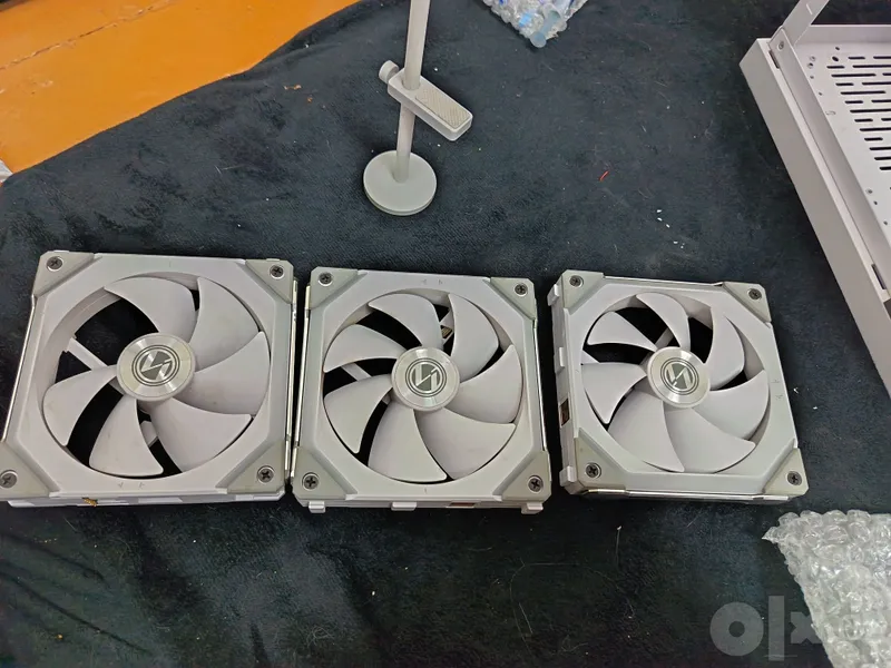 Lian li uni fan sl 2x140 sl 3x120 white 3 Lian li uni fan sl 2x140 sl 3x120 white 3