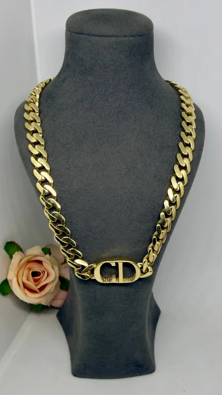 Sepochka cristian Dior 585 proba