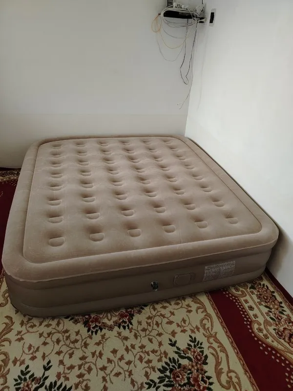Sotiladi. 2 kishilik o‘zi shishadigan havo matras. Sotiladi. 2 kishilik o‘zi shishadigan havo matras.