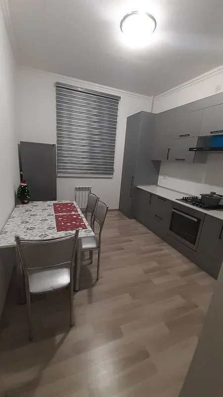 2-комнатная квартира, 65 м², 3/9 этаж (вторичка) — фото 2
