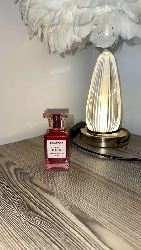 Tomford Electric cherry — фото 1