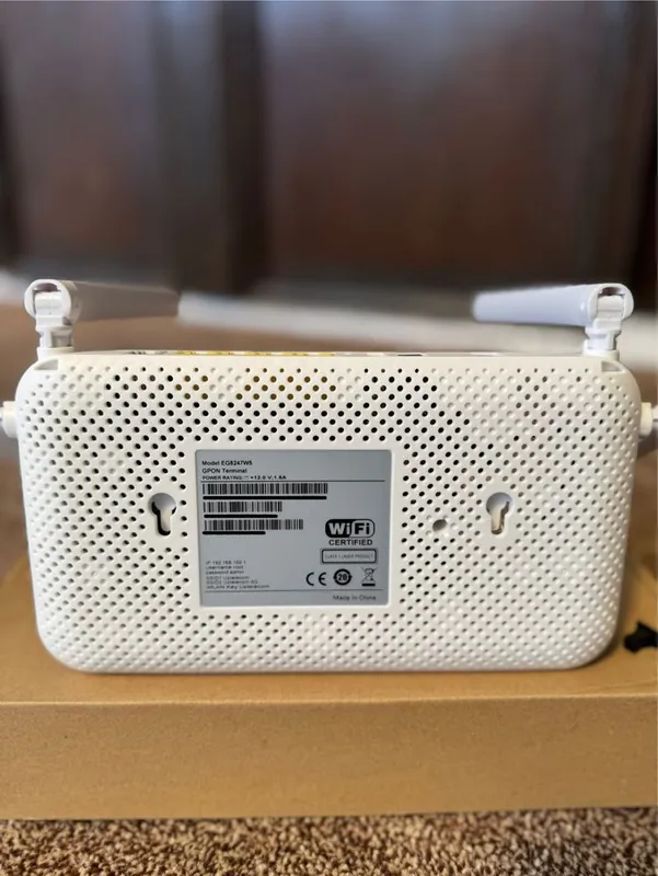 Huawei Gpon wifi Madem Model EG8247W5 — фото 3