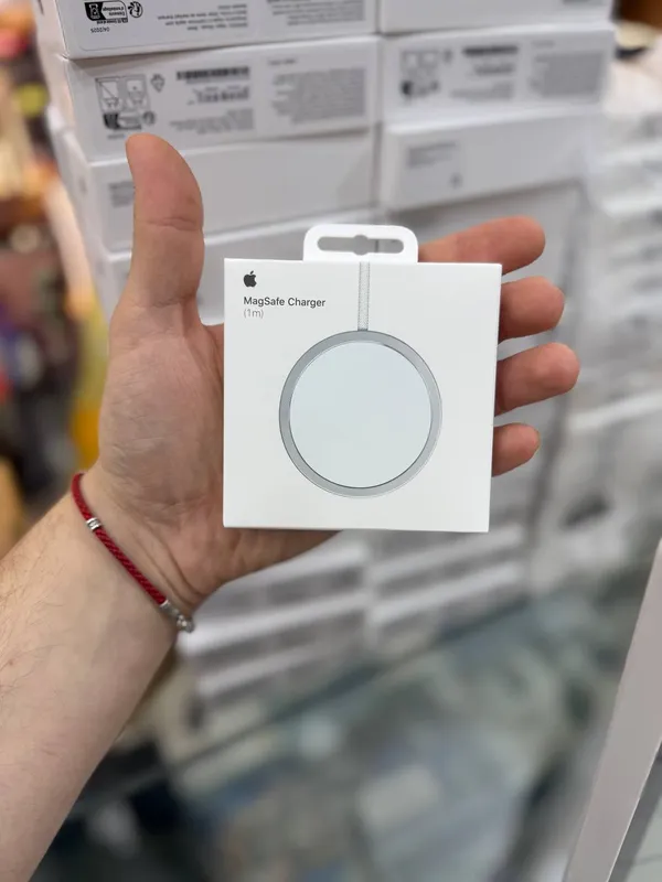 MagSafe charger MagSafe charger