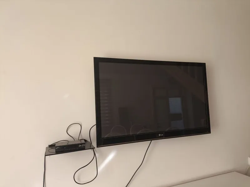Телевизор LG в хорошем состоянии 2 Телевизор LG в хорошем состоянии 2