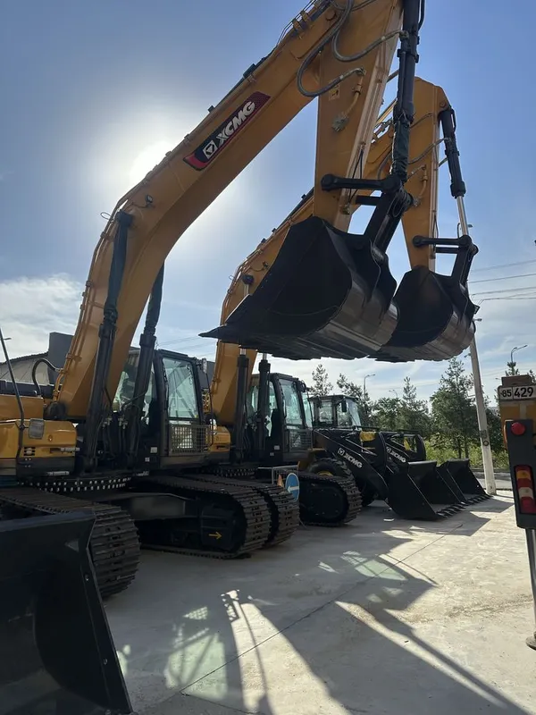 Ekskavator XE370G XCMG nalichida — фото 2