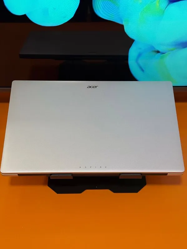 Lenovo noutbuki 4 Lenovo noutbuki 4