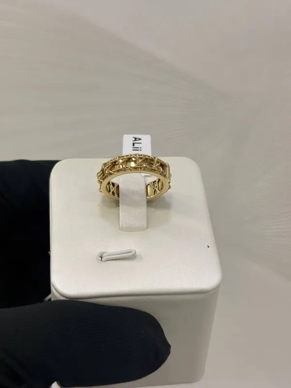 Золотое кольцо Dior, проба 585 Золотое кольцо Dior, проба 585