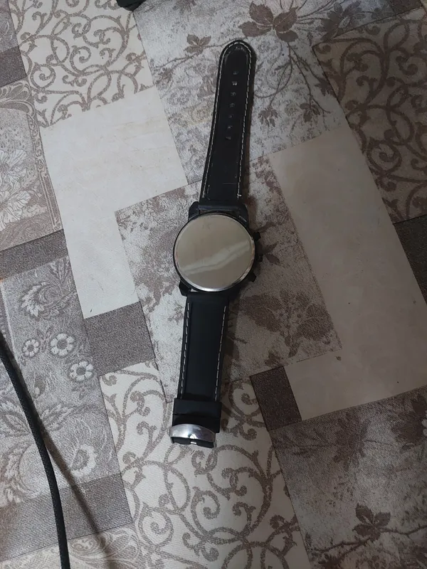 Срочно продам часы 2 Срочно продам часы 2
