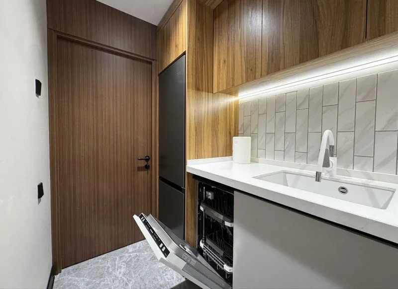 Аренда ОФИСА ОЙБЕК 220кв.м | Remax Эльвина 7 Аренда ОФИСА ОЙБЕК 220кв.м | Remax Эльвина 7