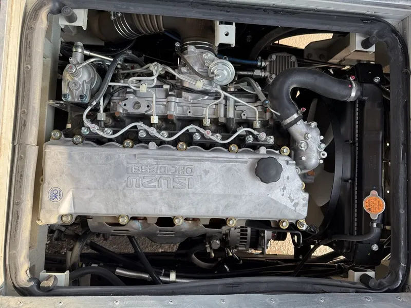 Isuzu sotiladi 2021 yangi NP 40 — фото 7