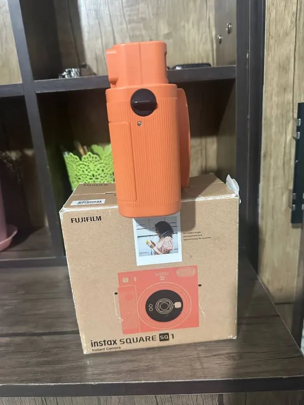 Фотоаппарат моментальной печати FUJIFILM INSTAX SQUARE SQ1 4 Фотоаппарат моментальной печати FUJIFILM INSTAX SQUARE SQ1 4