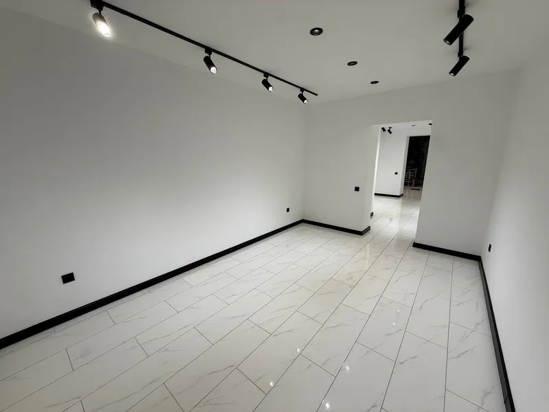 Нежилое Мирабад Цум,Патрики 45м2 Евро Open Space +паркинг — фото 5
