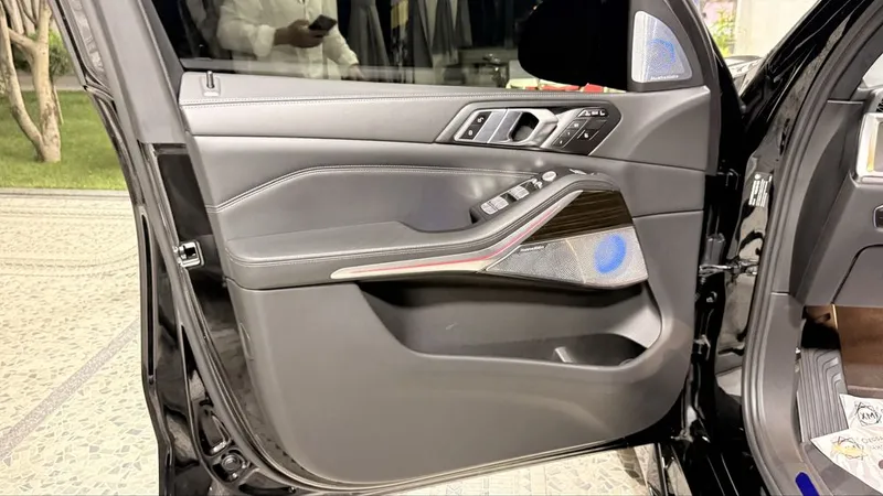BMW X7 40i 2023 Ideal 3 BMW X7 40i 2023 Ideal 3