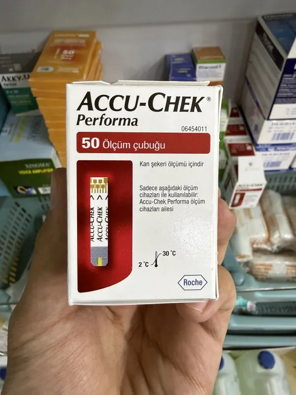 Accu Chek Performa test poloska, Акку чек перформа тест полоска, akku 2