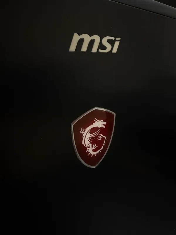 Ноутбук MSI Leopard 5 Ноутбук MSI Leopard 5