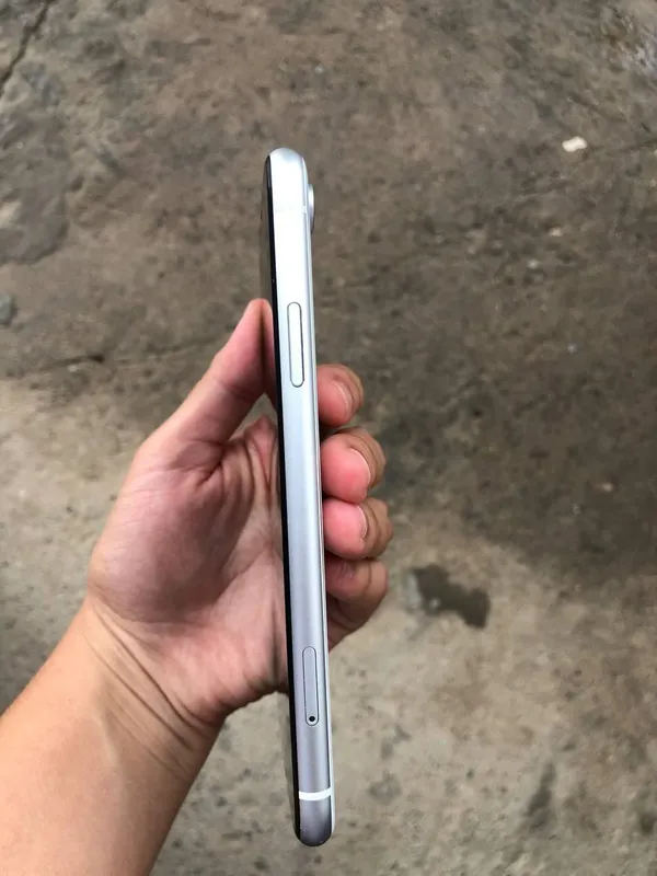 iphone xr ёмкость 67 256гб только корпус алмашган — фото 4