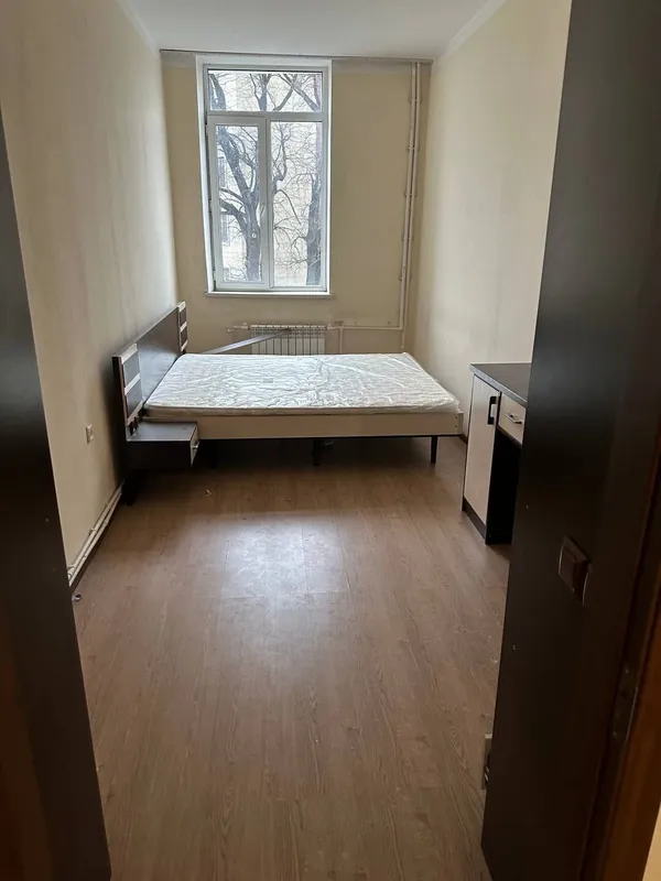 ПРОДАЁТСЯ 2х комнатная квартира 2/5/8 на Ц2 Алайский рынок Басри Баба — фото 2