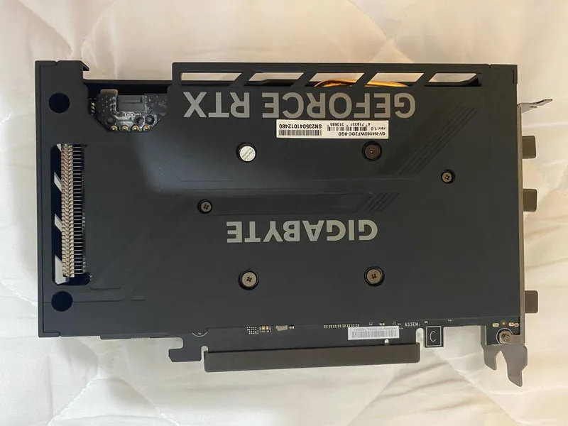 Gigabyte RTX4060 8Gb 2 Gigabyte RTX4060 8Gb 2