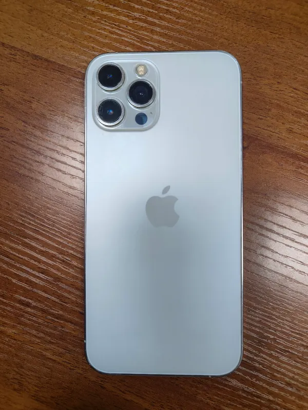 Iphon 12 pro max 1