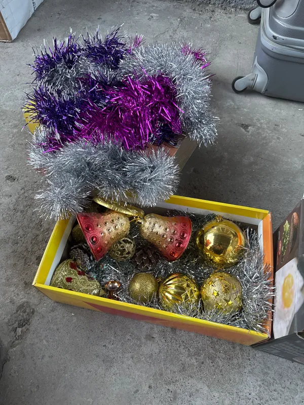 новогодние елка с игрушками новогодние елка с игрушками