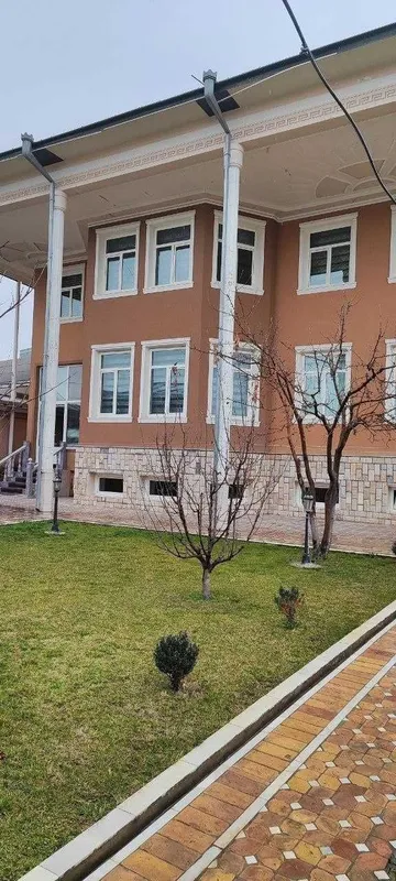 дом 10 соток Яккасарайский район. улица А.Каххара. Тойхона Яккасарай 1