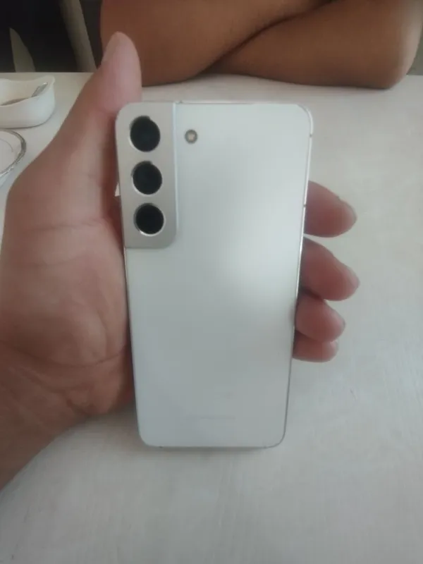 Samsung s22 5g 8/256 tali 1 Samsung s22 5g 8/256 tali 1