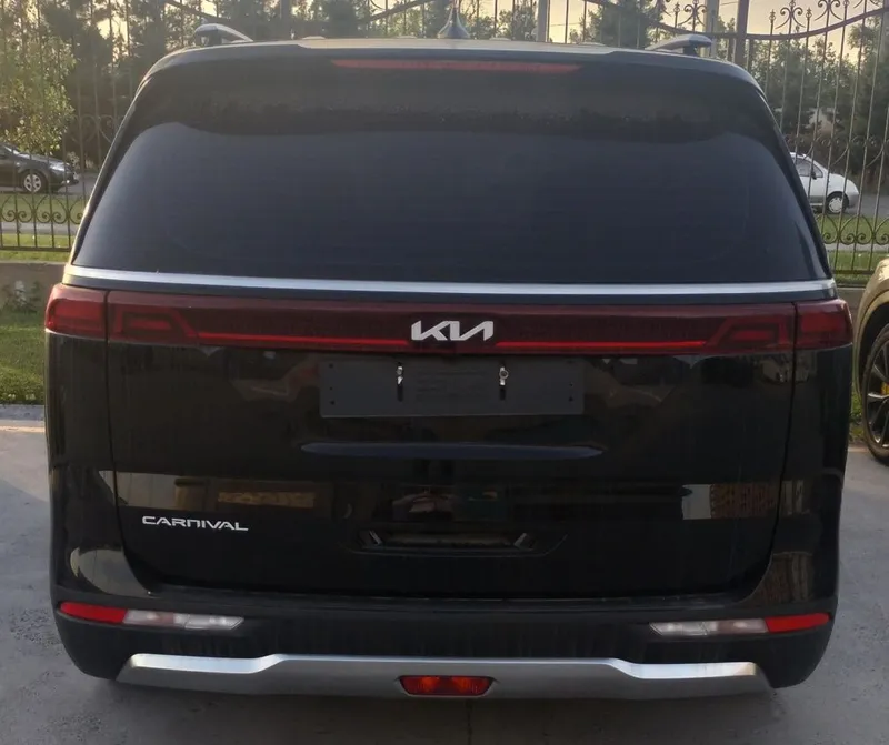 KIA Carnival 11 kishili 2022 yil 2.5 atmosferniy 45700$ — фото 3