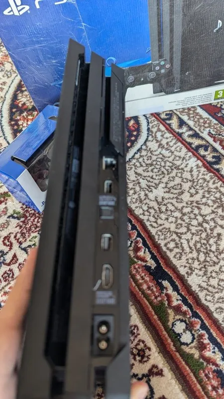 Playstation 4 Pro 1tb+2 ta yangi joystick+450 ta uyin 5