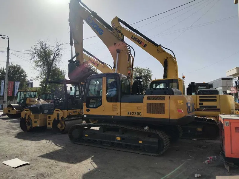 Занжирли (гусеничный) экскаватор XCMG XE220C – 1,2 м/куб Занжирли (гусеничный) экскаватор XCMG XE220C – 1,2 м/куб