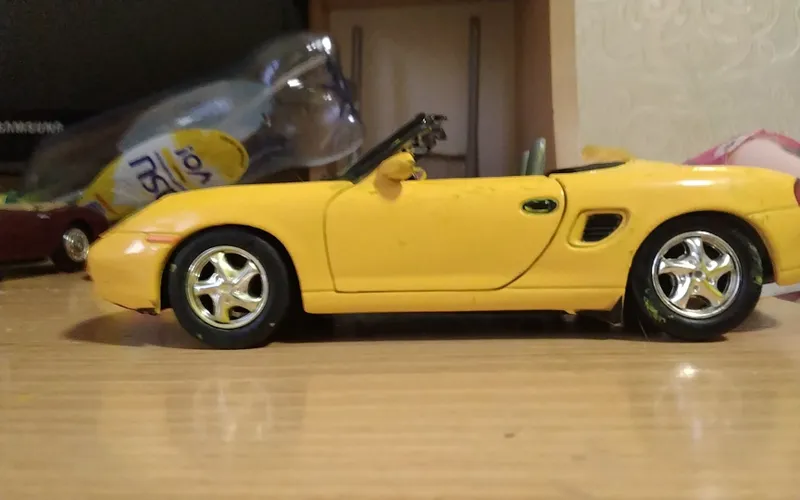 Porsh Boxster modeli 2