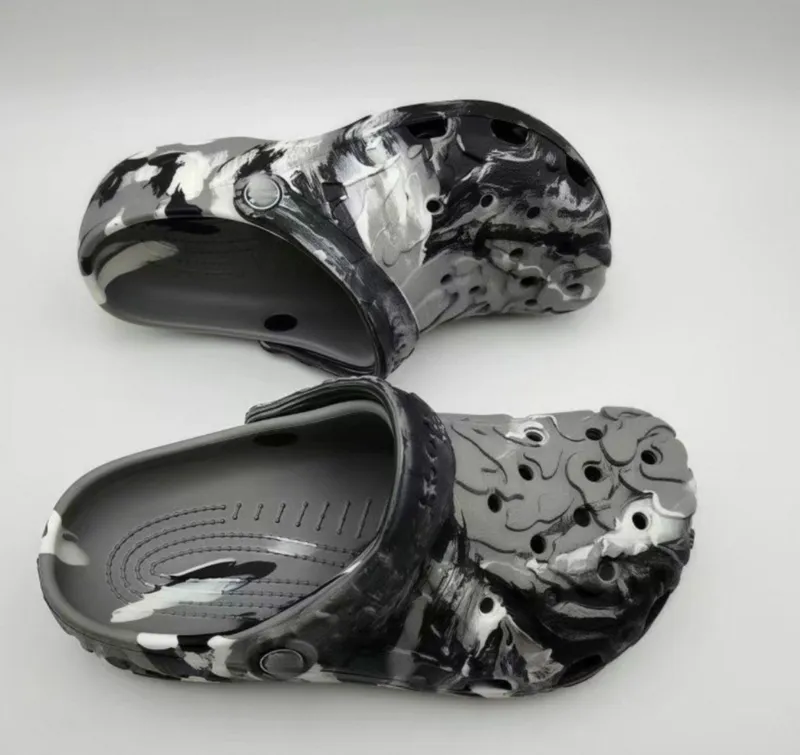 Crocs made in Thailand 1 Crocs made in Thailand 1