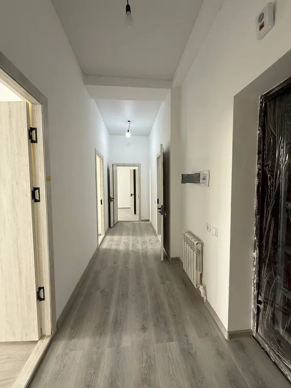 Келес Йули вдоль дороги 3/6/9 с ремонтом 2 сан узла 78 м² с балконом 2