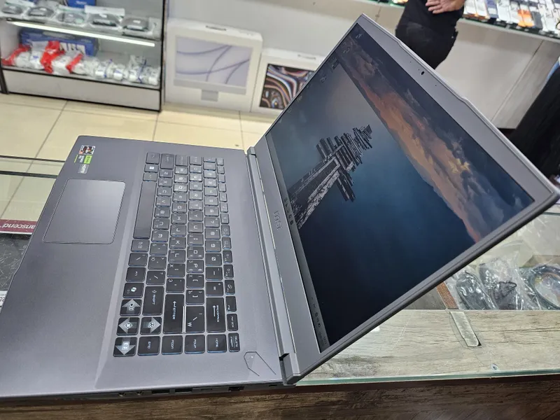 MSI Thin 15 Ryzen 5 + RTX2050 — фото 2
