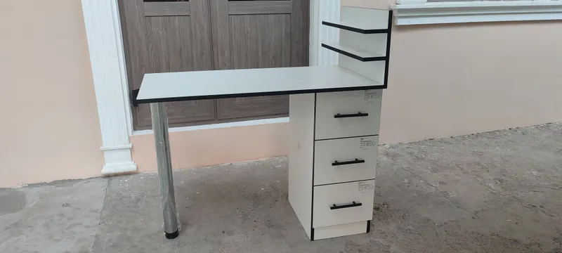Manikyur stolik salon uchun 6