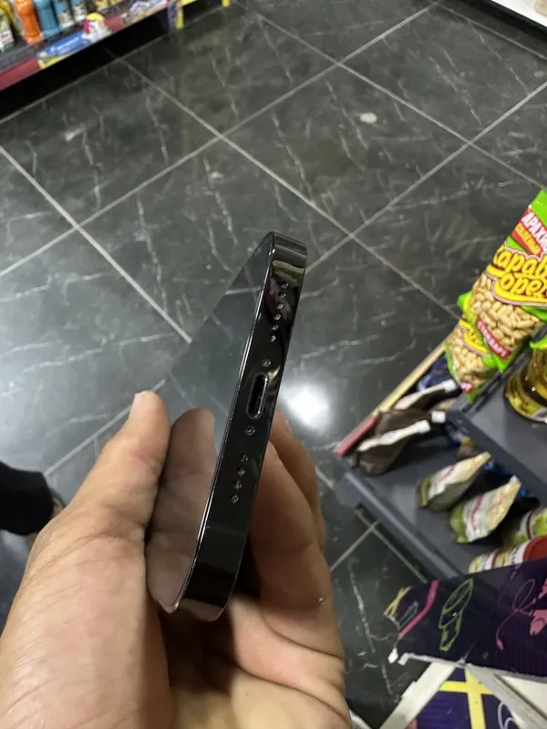 Iphone 14 pro max black 86 yomkost — фото 4